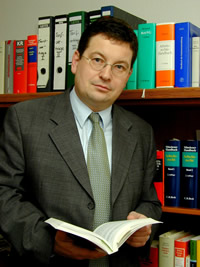 Bernhard J.Theisen